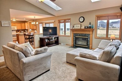 681 Stonebriar Ln, Oregon, WI 53575 - photo 4