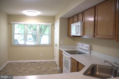 4302 Fox Pointe Ct, Glen Mills, PA 19342 - photo 3