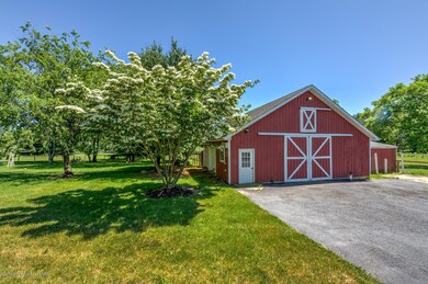 10 Eagle Nest Rd Colts Neck NJ-large-045