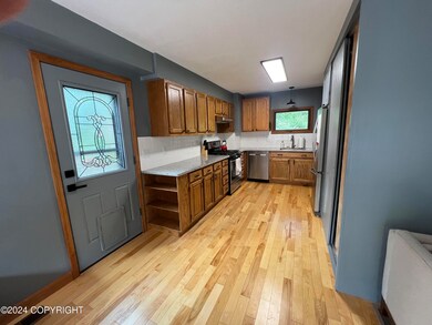 10251 Crest View Ln, Eagle River, AK 99577 - photo 5