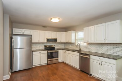 2218 Taras Trace Dr, Statesville, NC 28625 - photo 5