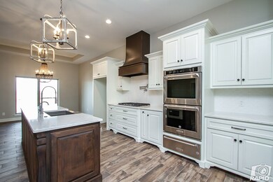 1830 Castle Pines Dr, San Angelo, TX 76904 - photo 4