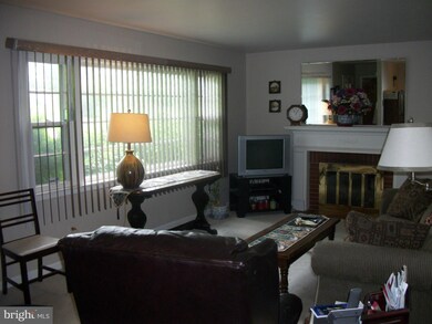 140 Cree Dr, Oxon Hill, MD 20745 - photo 3