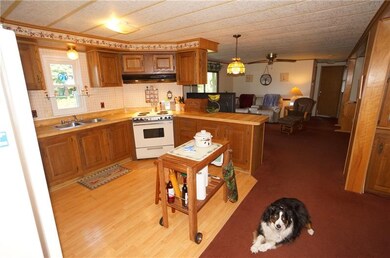 Awesome Sized Kitchen w tons of counter space!  Op