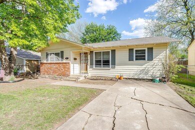 207 Euclid St, Cleburne, TX 76033 - photo 3