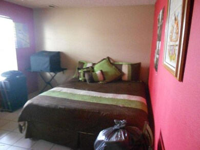 7532 W Flower St unit 1, Phoenix, AZ 85033 - photo 7