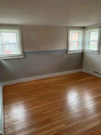 9 Thomas St unit 11, Concord, NH 03301 - photo 2