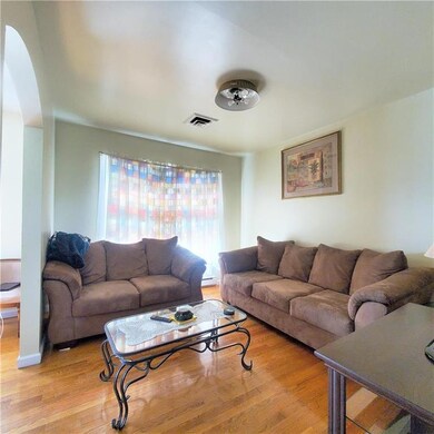 1017 N Poplar St, Whitehall, PA 18052 - photo 5