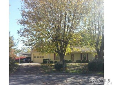 106 Scottlynn Ct, Asheville, NC 28806 - photo 2