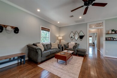 1959 Knoll St unit A, Houston, TX 77080 - photo 2