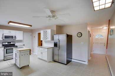 23702 W Patuxent Beach Rd, California, MD 20619 - photo 5