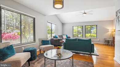 2507 Congreve Ct, Herndon, VA 20171 - photo 3