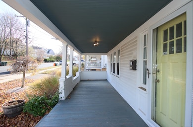 30 Pearl St, Meriden, CT 06450 - photo 2