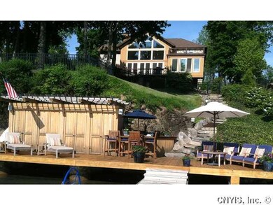 Waterfront/Dock/Pier. Relax by the lake on permane