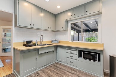 Front House Kitchen