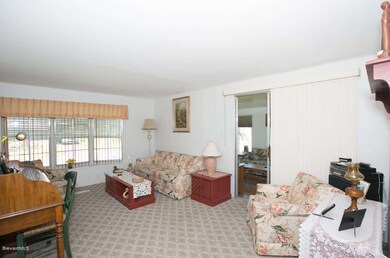 1108 Oriole - Living Room 1