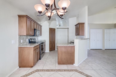 2558 E Garnet Ave, Mesa, AZ 85204 - photo 2