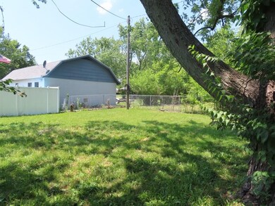 608 W Cromer Ave, Muncie, IN 47303 - photo 6