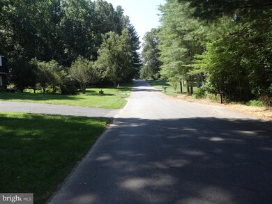 1408 Woodridge Ln, Sykesville, MD 21784 - photo 7