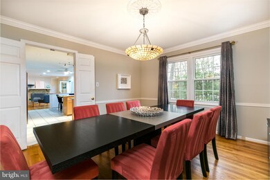 12215 Lake James Dr, Herndon, VA 20171 - photo 5