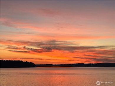 8210 Walnut Rd NE, Olympia, WA 98516 - photo 3