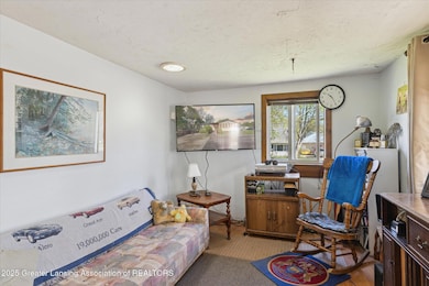 06-933-W-Northrup-St-Lansing-MI-48911-Wi