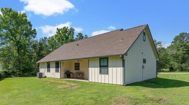 5 Oakwood Ln, Huntsville, TX 77340 - photo 4