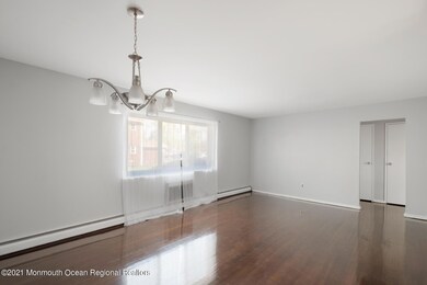 9 Juniper Ln, Eatontown, NJ 07724 - photo 5