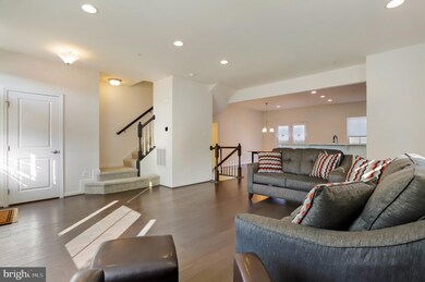 1317 Scheer St, Brunswick, MD 21716 - photo 6