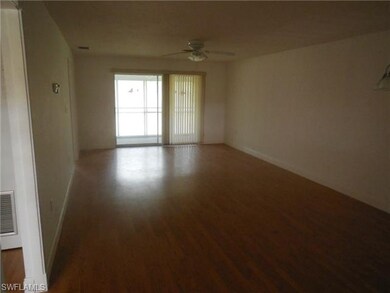 200 Valley Stream Dr unit 11, Naples, FL 34113 - photo 5