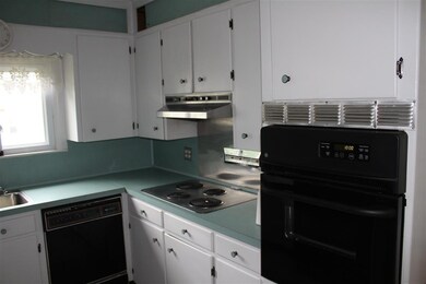 1 Brookside Ave, Claremont, NH 03743 - photo 3