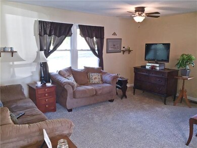 1308 Robinwood Dr, Shelbyville, TN 37160 - photo 2