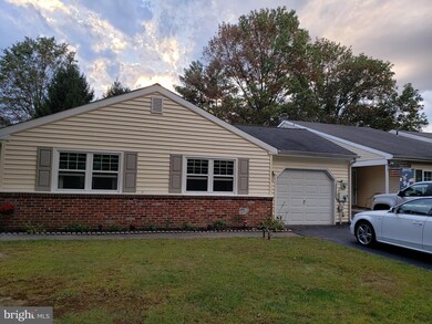 108 Commonwealth Dr, Newtown, PA 18940 - photo 2