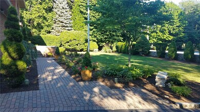 411 Cowesett Rd, Warwick, RI 02886 - photo 6