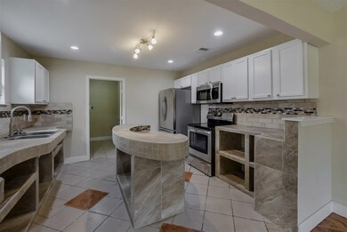 13653 Walker Rd, Conroe, TX 77302 - photo 7