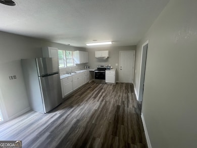 158 Court Dr, Camilla, GA 31730 - photo 2