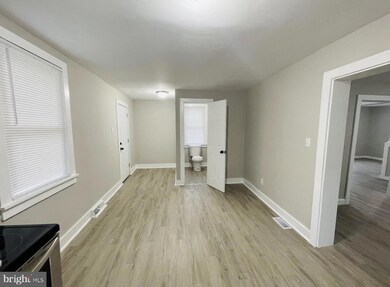 254 W Adams St, Paulsboro, NJ 08066 - photo 5