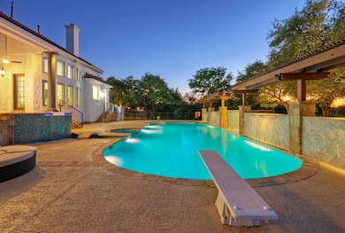 10500 Avery Club Dr unit 26, Austin, TX 78717 - photo 5