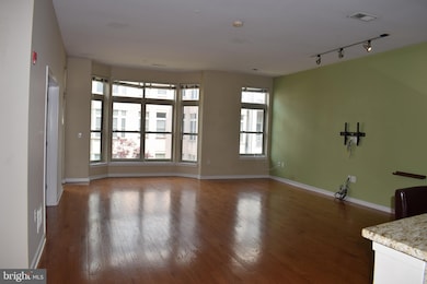 Twelve 09 unit 204, Baltimore, MD 21201 - photo 5
