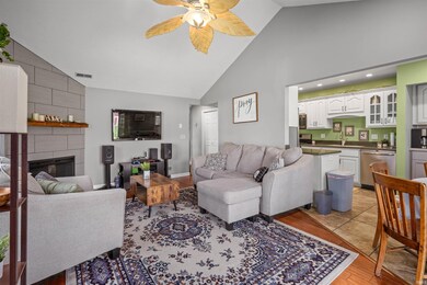 2011 Olladale Dr, Fort Wayne, IN 46808 - photo 5