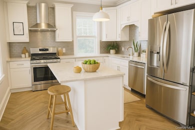 9 9th St unit 2nd Floor, New Rochelle, NY 10801 - photo 2