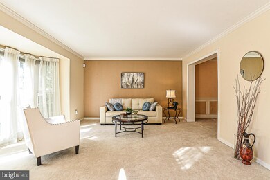 9110 Wood Pointe Way, Fairfax Station, VA 22039 - photo 3