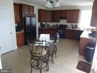 13204 Beaver Terrace, Rockville, MD 20853 - photo 5