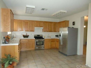 Abundant Space for a Chef's Island
