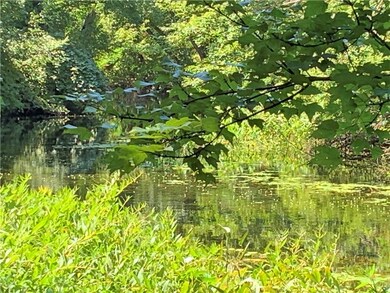 703 Gilbert Stuart Rd, North Kingstown, RI 02874 - photo 6