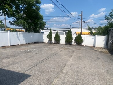 27 Lyon St, Worcester, MA 01604 - photo 6