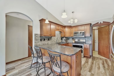 110 E Kodiak St, Kechi, KS 67067 - photo 7