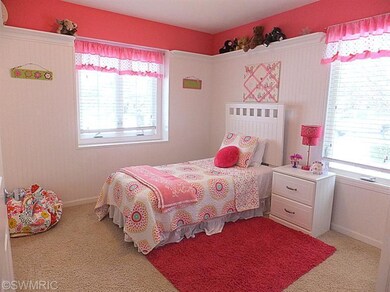 1075 N Meadow Dr SW, Byron Center, MI 49315 - photo 3