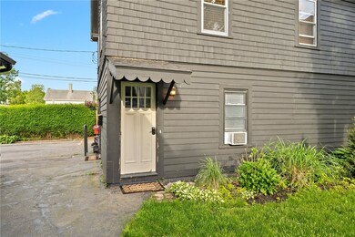 31 Barney St unit 2, Warren, RI 02885 - photo 4