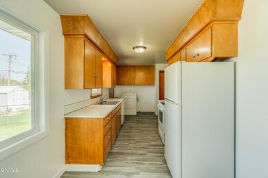 204ETurnpikeAve_0007